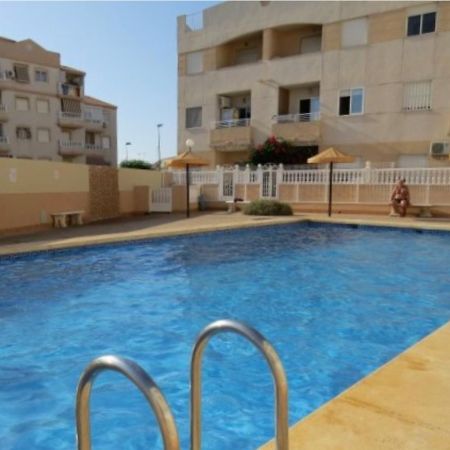 Bonito Apartamento De Dos Habitacion Y Piscina ตอร์เรเวียคา ภายนอก รูปภาพ