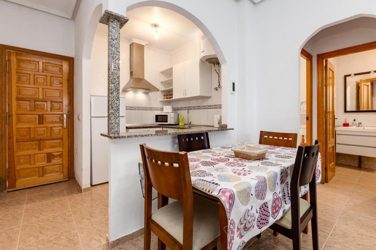 Bonito Apartamento De Dos Habitacion Y Piscina ตอร์เรเวียคา ภายนอก รูปภาพ