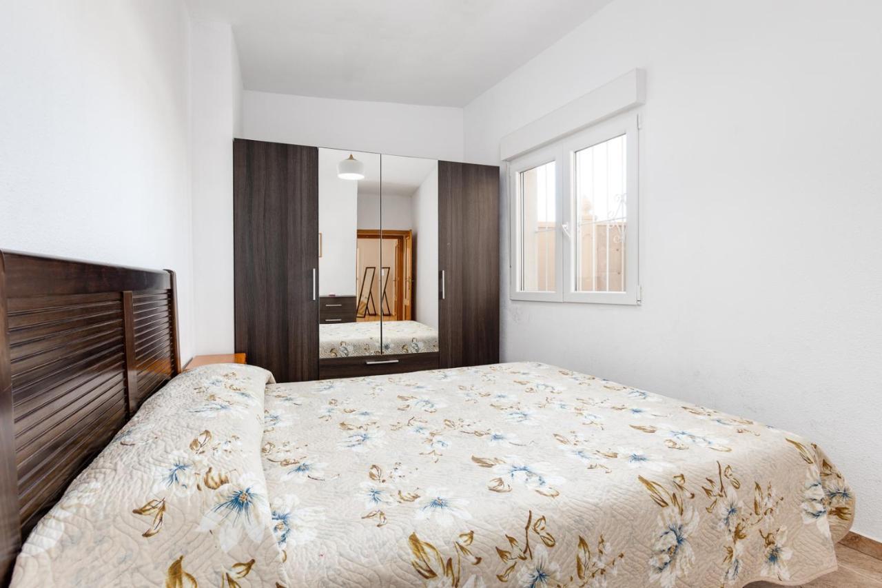 Bonito Apartamento De Dos Habitacion Y Piscina ตอร์เรเวียคา ภายนอก รูปภาพ
